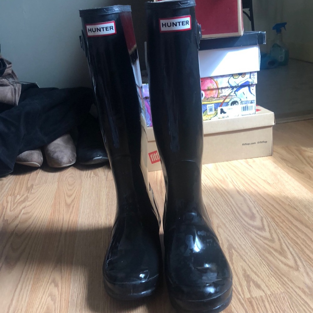 HUNTER BOOTS